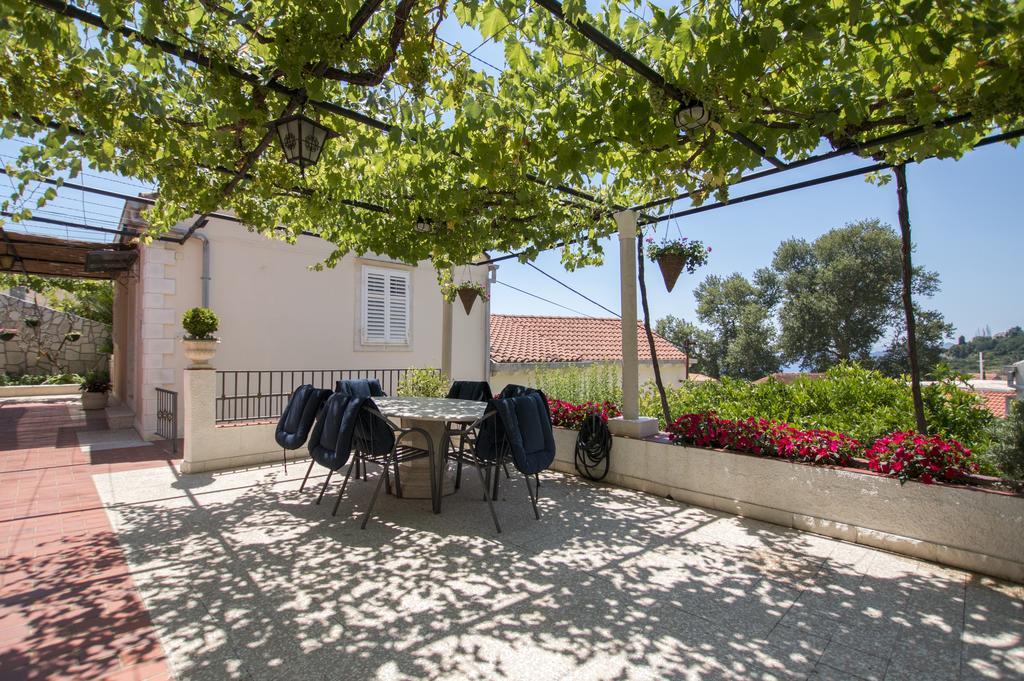 Radovcic Apartments And Rooms Trsteno Exterior photo